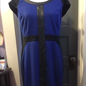 ❤️Cobalt blue dress with leather accents beautiful
